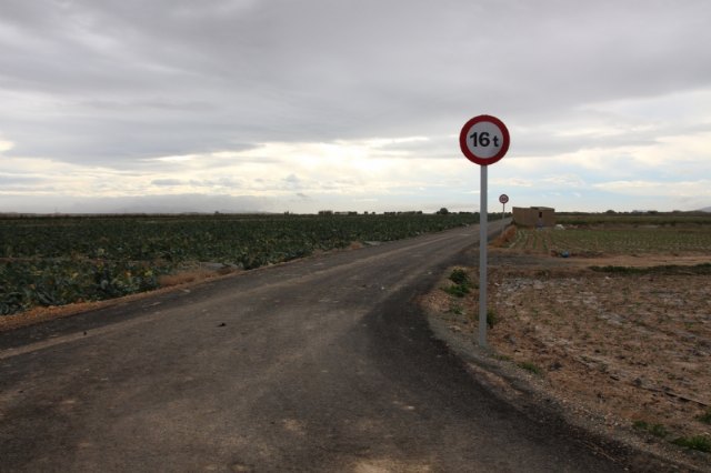 El Ayuntamiento recepciona el camino de La Alcanara tras la finalización de las obras, Foto 1