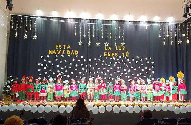 Más de 300 alumnos del colegio San José protagonizan un entrañable festival de villancicos - 4, Foto 4