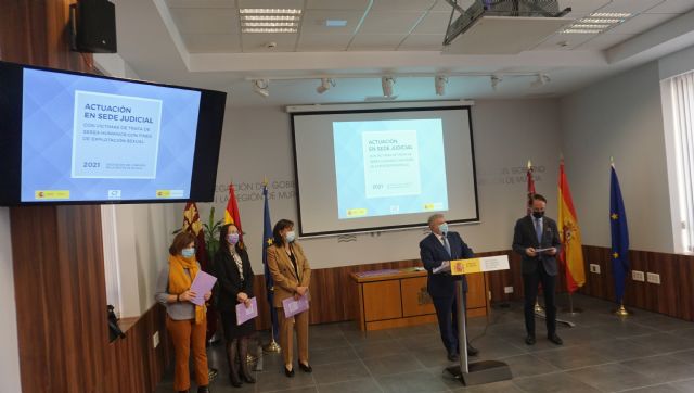 La Delegación del Gobierno edita una guía para reforzar la asistencia y protección de víctimas de trata de seres humanos con fines de explotación sexual - 1, Foto 1