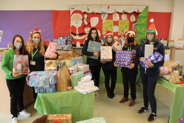 ELIS Murcia dona a Cáritas 200 juguetes en defensa del derecho a jugar de los niños más desfavorecidos - 1, Foto 1