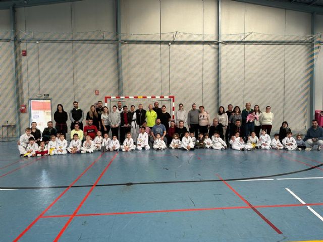 El Club de Taekwondo Totana realizó la IV jornada EL Taekwondo en Familia, Foto 2