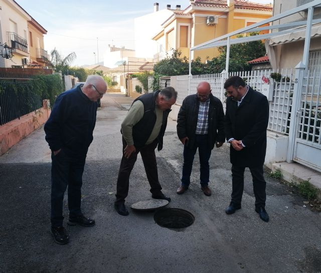 Los vecinos denuncian el pésimo estado de la red de saneamiento de las “Casas del Banco” - 1, Foto 1