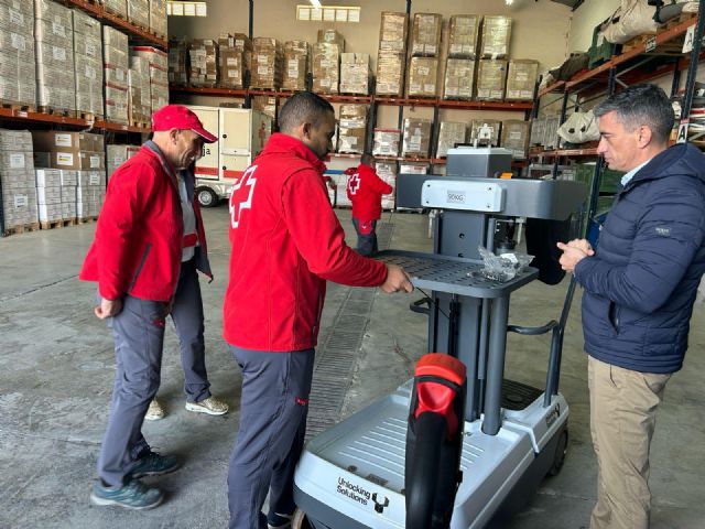 Mitsubishi Logisnext Europe realiza una donación de maquinaria a Cruz Roja - 1, Foto 1