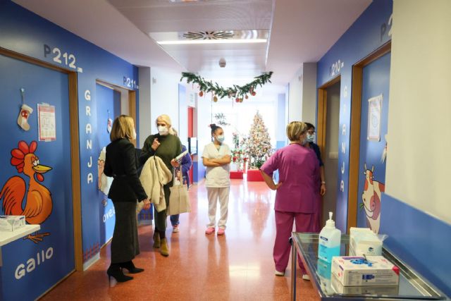 El Hospital Rafael Méndez de Lorca recibemedio centenar de nuevos libros infantiles - 2, Foto 2