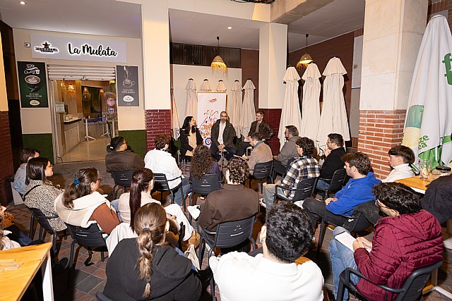 Juventudes Socialistas sale a las calles para hablar de vivienda - 3, Foto 3