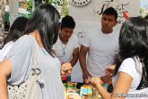 Los alumnos del colegio Reina Sofía y el IES Prado Mayor promocionan los productos de sus jóvenes empresas en el mercadillo semanal de Totana - 10