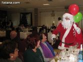 La Asociación de Amas de Casa y Usuarios “Las Tres Avemarías” celebró una comida de convivencias, con motivo de las fiestas navideñas - 38