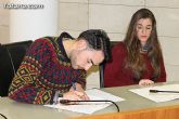 Ocho estudiantes de la Universidad de Murcia firman un convenio de colaboración para participar en un programa de refurzo educativo - 17