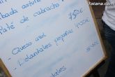 Los alumnos del Colegio Reina Sofía han promocionado y vendido los productos de sus jóvenes empresas en el mercadillo semanal de Totana - 20