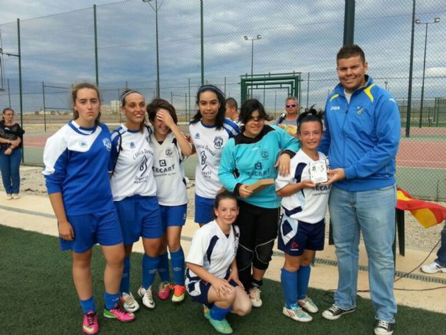 El Cartagena Féminas se hace con el Trofeo de Fútbol Paraíso Xtreme