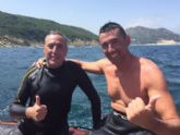 José Miguel Cano y Pepe Martínez El Pichi cumplen el reto solidario de cruzar el Estrecho a nado por las enfermedades rara - 1