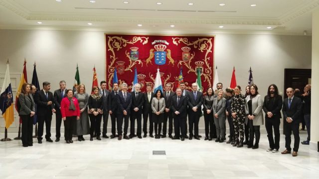 Rosa Peñalver: “Los Parlamentos autonómicos han de reforzar su presencia en Europa porque representan el sentir político de la ciudadanía” - 1, Foto 1