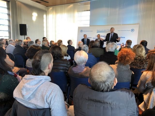 De la Cierva: “Con la bajada progresiva de impuestos ponemos en manos de los murcianos más de 300 millones de euros” - 2, Foto 2