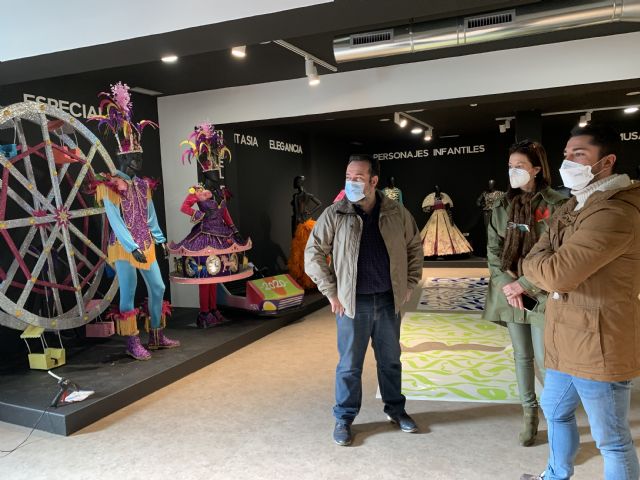 La alcaldesa y el concejal de Festejos visitan las obras del Museo del Carnaval - 1, Foto 1