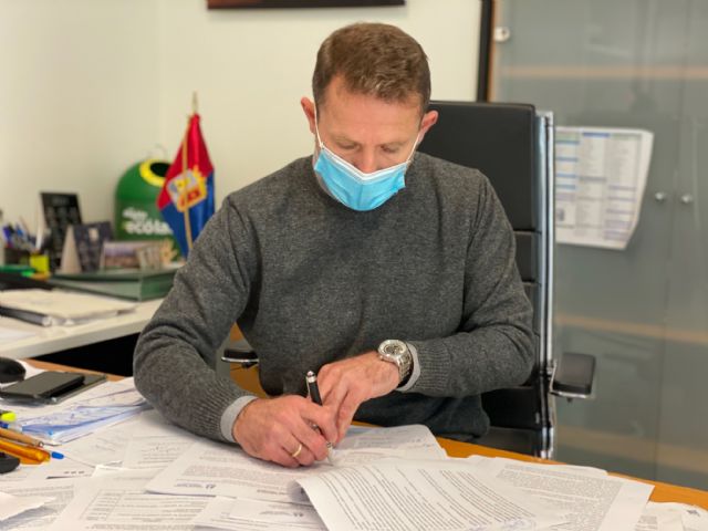 El Ayuntamiento de Torre Pacheco renueva convenio de colaboración con la Asociación Grupo de Coros y Danzas Virgen del Rosario - 2, Foto 2