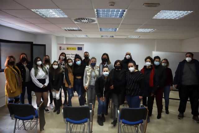 Concluye la tercera edición del itinerario formativo Atención sociosanitaria a personas dependientes en instituciones sociales - 1, Foto 1