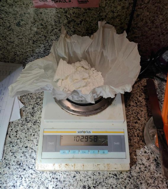 La Policía Local de Lorca detiene a tres personas por un presunto delito contra la salud pública incautándose de 102 gramos de cocaína - 1, Foto 1