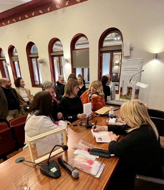 Presentación del libro no hay bisontes en los valles de amapolas - 1, Foto 1