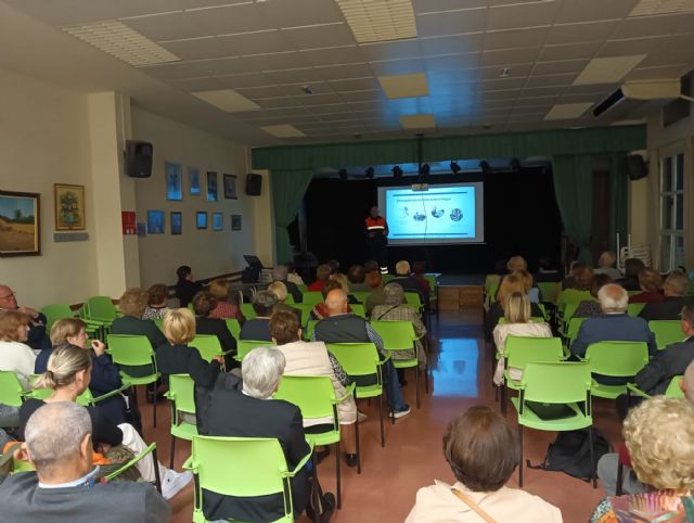 Las Jornadas de Seguridad y Prevención para Mayores continúan este martes en Lobosillo - 1, Foto 1