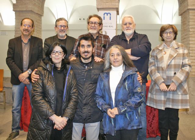 El poeta Juan José Guardia Polaino cerrará su Trilogía de los exilios con una poderosa proclama contra la injusticia - 2, Foto 2