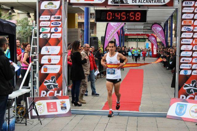 Alcantarilla vive la fiesta del atletismo con la III Carrera Popular Base Aérea - 2, Foto 2