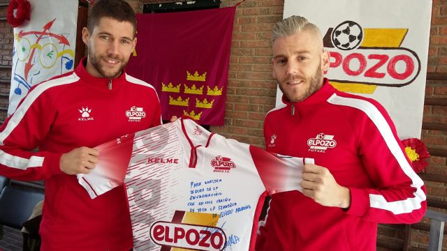 Miguelín y Raúl Campos visitan a los escolares del CEIP Nuestra Señora de la Encarnación en La Raya - 1, Foto 1