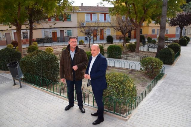 Puesta a punto de las glorietas de San José Obrero y vereda de Morcillo con una inversión global de 318.620 euros - 2, Foto 2