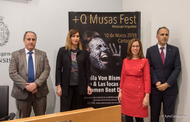 El Patio de la Facultad de Ciencias de la Empresa acogera el concierto + Q Musas Fest, Musica por la Igualdad - 1, Foto 1