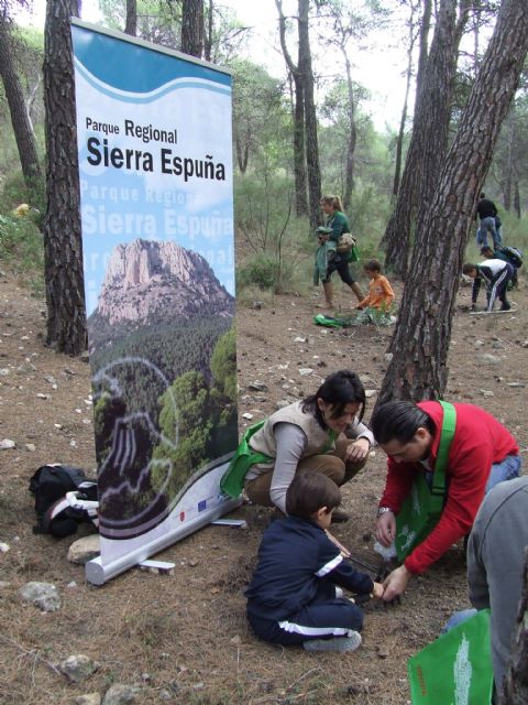 Un estudio analiza la capacidad del Parque Regional Sierra Espuña para compaginar su uso y disfrute con la conservación