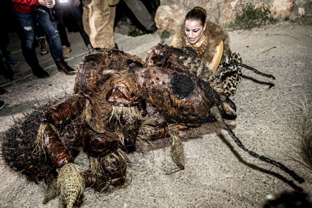 Mawy Simó se transforma en una espectacular hormiga en la Suelta de la Mussona - 2, Foto 2