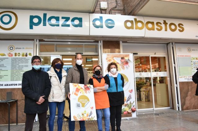 El Ayuntamiento de Lorca continúa modernizando las Plazas de Abastos y la de las Hortalizas con la creación de una página web para aumentar sus posibilidades de venta al público - 1, Foto 1