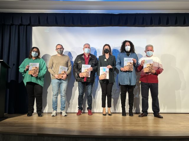 La XIII edición del Anuario de Águilas ya está en la calle - 1, Foto 1