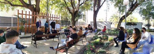 19 jóvenes obtienen el certificado de las acciones formativas de carrocería de vehículos y servicios auxiliares de peluquería - 2, Foto 2