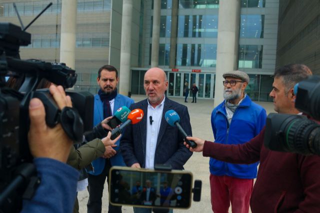 Izquierda Unida-Verdes denuncia a Vox ante la Fiscalía por incitación al odio racista y xenófobo - 3, Foto 3