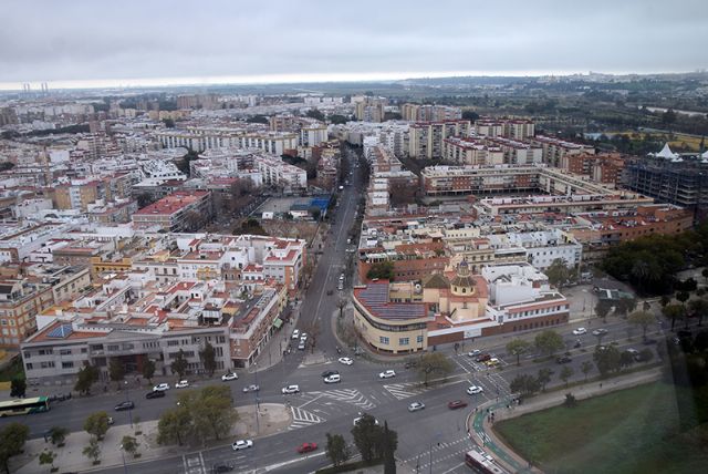 La Casa de Extremadura lleva su máximo honor hasta el cielo de Sevilla - 5, Foto 5