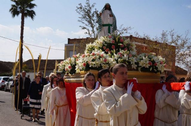 Las palmas también desfilaron en el Domingo de Ramos de La Puebla - 1, Foto 1