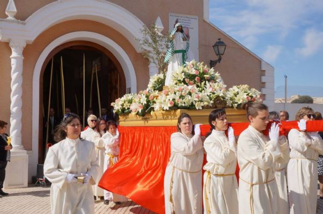 Las palmas también desfilaron en el Domingo de Ramos de La Puebla - 3, Foto 3