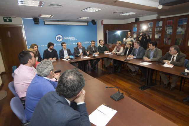 Pablo Casado: El Gobierno de Pedro Antonio Sánchez es un ejemplo de diálogo, pactos y acuerdos - 1, Foto 1