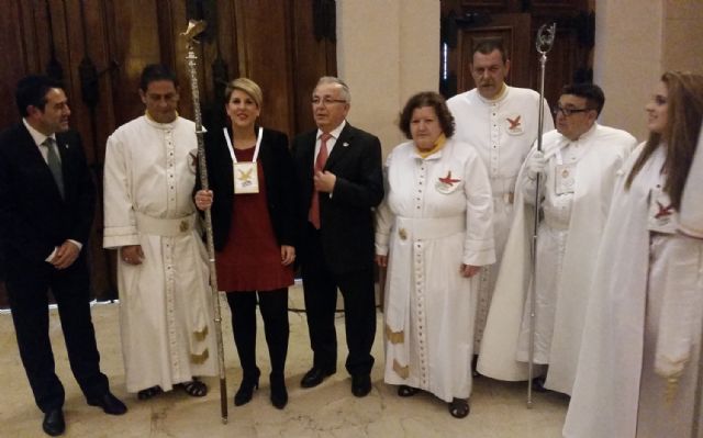 La consejera Noelia Arroyo asiste a la procesión del Domingo de Ramos de Alcantarilla - 1, Foto 1