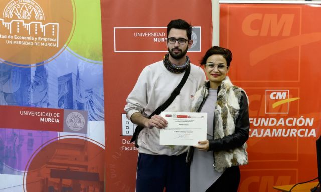 La facultad de Economía y Empresa de la UMU se llena de arte con el I Certamen de Pintura Rápida - 5, Foto 5