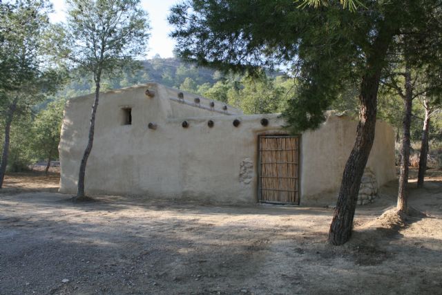 The Department of Archaeological Sites urges the Autonomous University of Barcelona to repair the deficiencies in the Argaric House, in La Bastida, Foto 1