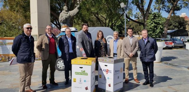 El Ayuntamiento y Rotary Murcia Norte se vuelven a dar la mano para colocar 500 papeleras extra durante las Fiestas de Primavera - 1, Foto 1