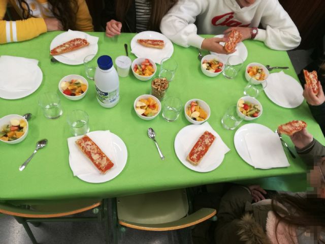 El IES Salvador Sandoval comienza con el programa de desayunos saludables - 1, Foto 1