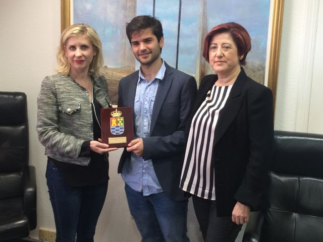 Recepción en el Ayuntamiento de Molina de Segura al alumno del Conservatorio Profesional de Música Adrián Bibiano Hernández Meseguer, Premio Extraordinario de Enseñanzas Artísticas Profesionales de la Región de Murcia - 1, Foto 1