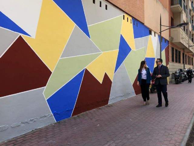 El Ayuntamiento de Murcia elimina más de 500 pintadas vandálicas en El Carmen gracias al ADN Urbano - 1, Foto 1
