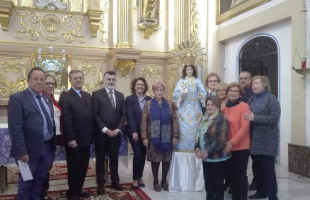 La Comunidad entrega a la parroquia de Churra la imagen ya restaurada de la Virgen de la Encarnación - 1, Foto 1