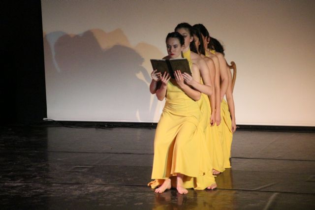 Dos alumnos de Alhama reciben el premio extraordinario de ESO y Bachillerato, Foto 3