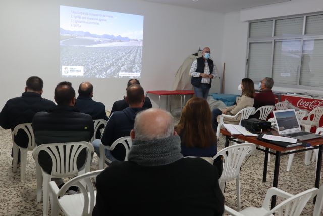 Charla informativa sobre ayudas y beneficios fiscales para agricultores - 1, Foto 1