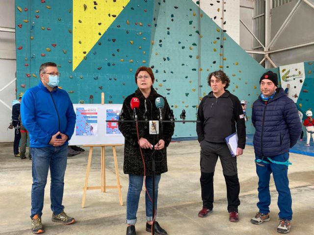 La Escuela de Escalada inicia su andadura con 30 alumnos - 1, Foto 1