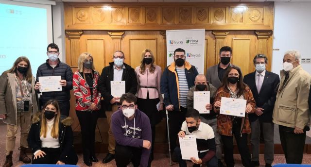 Una veintena de personas con discapacidad mejoran sus opciones de empleo tras formarse con el SEF - 1, Foto 1